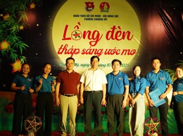 Đoàn Thanh niên phường Chương Mỹ tổ chức chương trình “Lồng đèn thắp sáng ước mơ” tại Trung tâm Nuôi dưỡng trẻ khuyết tật Hà Nội