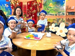 “MÙA TRĂNG YÊU THƯƠNG – CÙNG BÉ TỰ TIN TỎA SÁNG” TẠI TRƯỜNG MẦM NON QUỲNH ĐÔ