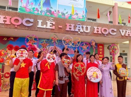 Tưng bừng “Vui hội Trăng rằm 2025” – sáng tạo hội thi vẽ và thiết kế mặt nạ trung thu tại Trường THCS Thạch Thán