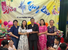 Thiếu nhi phường Đống Đa vui Hội Trăng rằm tại các khu dân cư