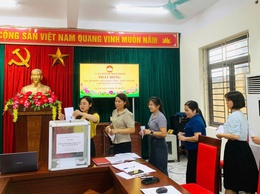 ỦY BAN MTTQ VIỆT NAM XÃ ỨNG HÒA PHÁT ĐỘNG ỦNG HỘ ĐỒNG BÀO KHẮC PHỤC THIỆT HẠI DO CƠN BÃO SỐ 10