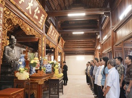 Xã Thường Tín dâng hương tưởng nhớ Anh hùng dân tộc, Danh nhân văn hóa Nguyễn Trãi