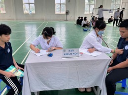 Bệnh viện đa khoa Mê Linh khám sức khỏe cho học sinh