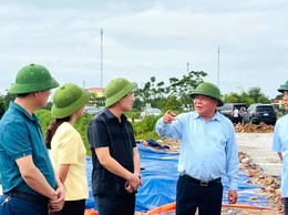 Chủ tịch UBND thành phố Hà Nội chỉ đạo cấp bách phòng chống lũ, chủ động sơ tán dân