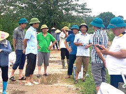 NƯỚC SÔNG CÀ LỒ TIẾP TỤC DÂNG CAO, MỘT SỐ CẢNH BÁO CHO NHÂN DÂN TRONG VÙNG NGẬP LỤT