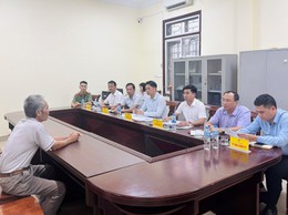 Lãnh đạo xã tiếp công dân định kỳ tháng 10/2025