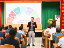 BỒI DƯỠNG NGHIỆP VỤ CÔNG TÁC MẶT TRẬN NĂM 2025: ĐẨY MẠNH CHUYỂN ĐỔI SỐ, NÂNG CAO HIỆU QUẢ TRUYỀN THÔNG CƠ SỞ