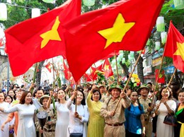 Phát huy truyền thống Văn hiến - Anh hùng và thành tựu đổi mới, quyết tâm xây dựng và phát triển Thủ đô Hà Nội 