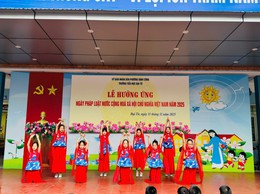 TRƯỜNG TIỂU HỌC ĐẠI TỪ TỔ CHỨC HOẠT ĐỘNG HƯỞNG ỨNG NGÀY PHÁP LUẬT VIỆT NAM NĂM 2025