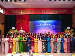 Phường Hai Bà Trưng tuyên dương Nhà giáo tiêu biểu.