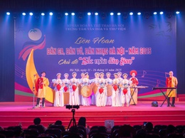 Đội thi phường Bạch Mai tham dự chung khảo Liên hoan Dân ca, dân vũ, dân nhạc Hà Nội năm 2025