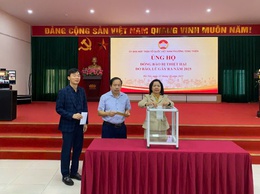 Phường Tùng Thiện phát động ủng hộ đồng bào miền Trung, Tây Nguyên khắc phục hậu quả mưa lũ