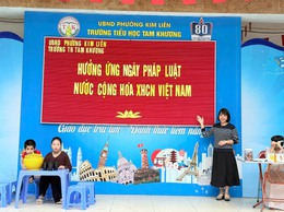 TRƯỜNG TIỂU HỌC TAM KHƯƠNG HƯỞNG ỨNG NGÀY PHÁP LUẬT VIỆT NAM 07/11/2025
