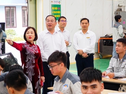 Công đoàn gắn kết đào tạo nghề và yêu cầu của doanh nghiệp qua chuyển đổi số