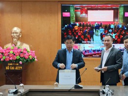 Phường Xuân Phương phát động ủng hộ đồng bào bị ảnh hưởng bởi bão lũ