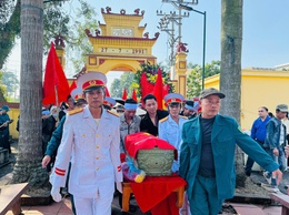 Một số hình ảnh Lễ đón và an táng hài cốt liệt sĩ Lưu Văn Duệ