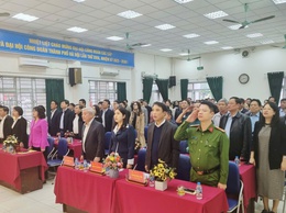 Đảng ủy - Hội đồng nhân dân - Ủy ban nhân dân - Ủy ban Mặt trận tổ quốc Việt Nam phường Đại Mỗ sinh hoạt dưới cờ và phát động Tháng cao điểm 