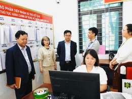 THƯỜNG TRỰC HĐND XÃ TRUNG GIÃ TỔ CHỨC KHẢO SÁT HOẠT ĐỘNG ĐIỂM PHỤC VỤ HÀNH CHÍNH CÔNG