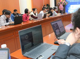 Ngành y tế Hà Nội tăng cường đối thoại về cải cách thủ tục hành chính