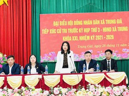 PHÓ BÍ THƯ THƯỜNG TRỰC ĐẢNG ỦY, CHỦ TỊCH UỶ BAN MẶT TRẬN TỔ QUỐC NGUYỄN THỊ KIM TUYẾN TIẾP XÚC CỬ TRI TỔ ĐẠI BIỂU HỘI ĐỒNG NHÂN DÂN SỐ 3- HĐND XÃ TRUNG GIÃ KHOÁ XXI, NHIỆM KỲ 2021-2026.