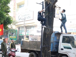 Xã Mê Linh: Ra quân giải tỏa hành lang, chống lấn chiếm vỉa hè, lòng, lề đường