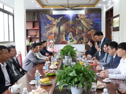 Lãnh đạo Ban Tuyên giáo và Dân vận Thành ủy thăm, chúc mừng Giáo xứ An Bài