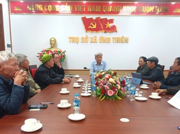 XÃ ỨNG THIÊN TỔ CHỨC HỘI NGHỊ TRAO KINH PHÍ HỖ TRỢ NHÀ Ở CHO NGƯỜI CÓ CÔNG VÀ TRAO HỖ TRỢ NẠN NHÂN TAI NẠN GIAO THÔNG