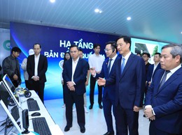 Bí thư Thành ủy Nguyễn Duy Ngọc tham quan triển lãm Mạng lưới đổi mới sáng tạo Hà Nội