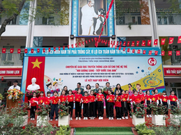 Cựu Chiến binh Phương Liệt cùng Cô - Trò Trường Tiểu học Khương Mai Giáo dục truyền thống lịch sử cho thế hệ trẻ “Noi gương sáng - Tiếp bước cha anh”