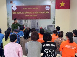 Đội CC&CHCN khu vực số 18 phối hợp với UBND phường Bồ Đề tổ chức tuyên truyền, hướng dẫn kỹ năng PCCC cho các chung cư trên địa bàn phường Bồ Đề