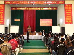 PHIÊN ĐẤU GIÁ QUYỀN SỬ DỤNG ĐẤT Ở ĐỐI VỚI 62 THỬA ĐẤT (ĐỢT 1) TẠI KHU VỰC ĐẦM, THÔN MỤC XÁ, XÃ DÂN HÒA – DIỄN RA ĐÚNG QUY TRÌNH, ĐẢM BẢO CÔNG KHAI, MINH BẠCH