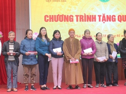 Thượng toạ Thích Thanh Tuyên: Tấm gương sáng trong công tác từ thiện