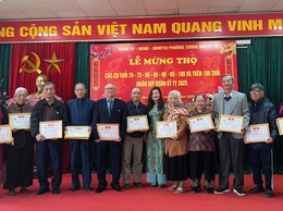 Phường Tương Mai trang trọng tổ chức Lễ mừng thọ các cụ tuổi 70-75-80-85-90-95-100 và trên 100 tuổi nhân dịp Xuân Ất Tỵ 2025.
