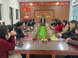 Đồng chí Nguyễn Văn Thọ - TUV, Bí thư Huyện Ủy thăm và gặp mặt cán bộ công chức, người lao động thị trấn Quốc Oai đầu Xuân Ất Tỵ 2025