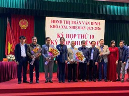 HỘI ĐỒNG NHÂN DÂN THỊ TRẤN VÂN ĐÌNH TỔ CHỨC KỲ CHUYÊN ĐỀ VỀ CÔNG TÁC CÁN BỘ