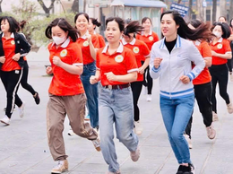 Hơn 10.000 người tham gia ngày chạy Olympic vì sức khỏe toàn dân năm 2025.