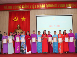 Hội LHPN xã Song Phượng Kỷ niệm 115 năm ngày Quốc tế Phụ nữ 8/3.