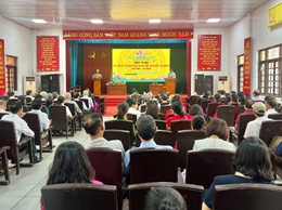 Đảng bộ thị trấn Trạm Trôi tổ chức Lễ kỷ niệm 135 năm ngày sinh Chủ tịch Hồ Chí Minh (19/5/1890 – 19/5/2025), Trao tặng Huy hiệu Đảng đợt 19/5/2025