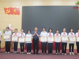 Hội khuyến học xã Đồng Quang khen thưởng cho trên 600 học sinh có thành tích xuất sắc năm học 2024-2025