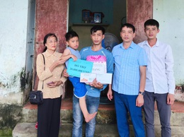 Điểm tựa cho những tuổi thơ mong manh