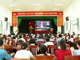 Gần 500 cán bộ công chức huyện Ứng Hoà tham dự tập huấn vận hành thử nghiệm chính quyền địa phương 2 cấp.