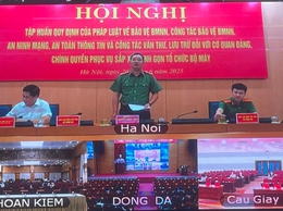Tiếp sóng Hội nghị trực tuyến từ điểm cầu UBND Thành phố