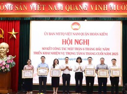 Quận Hoàn Kiếm biểu dương 19 tập thể, 49 cá nhân tiêu biểu trong công tác mặt trận