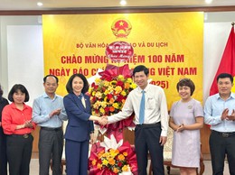 Phó Chủ tịch UBND Thành phố Vũ Thu Hà thăm, chúc mừng các cơ quan nhân Ngày Báo chí Cách mạng Việt Nam 21/6