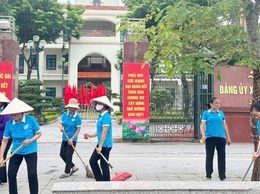 Mặt trận và các đoàn thể xã Quốc Oai đồng loạt ra quân tổng vệ sinh môi trường, chào mừng sự kiện thành lập xã Quốc Oai mới