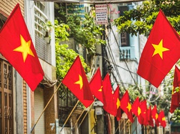 Thông báo treo cờ Tổ quốc