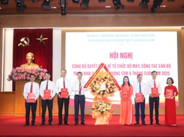 Xã Gia Lâm tổ chức công bố các quyết định về tổ chức bộ máy; công tác cán bộ, triển khai nhiệm vụ trọng tâm 6 tháng cuối năm 2025