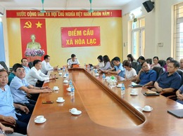 Đoàn đại biểu Quốc hội thành phố Hà Nội tiếp xúc với cử tri đơn vị bầu cử số 8 sau Kỳ họp thứ chín, Quốc hội khóa XV.