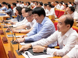 HĐND TP Hà Nội thông qua Nghị quyết quy định cơ chế hỗ trợ bữa ăn bán trú cho học sinh tiểu học