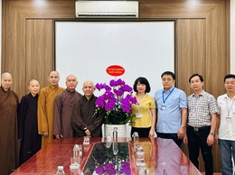 Đoàn đại diện phật giáo đến thăm chúc mừng phường Bồ Đề